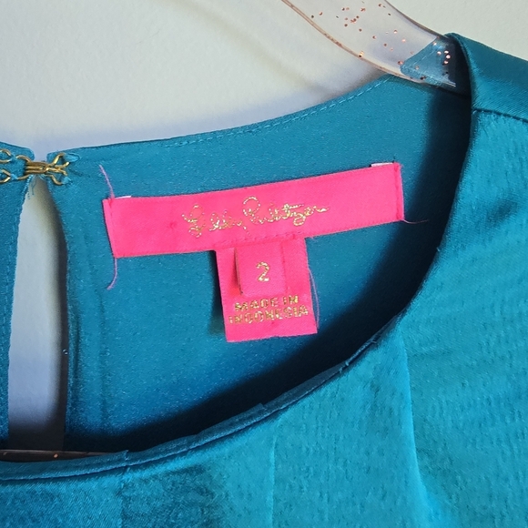 Lilly Pulitzer, Blakelynn Blue Rhapsody Puff Sleeve Satin Blouse Top, SZ Small 2 - Picture 9 of 12